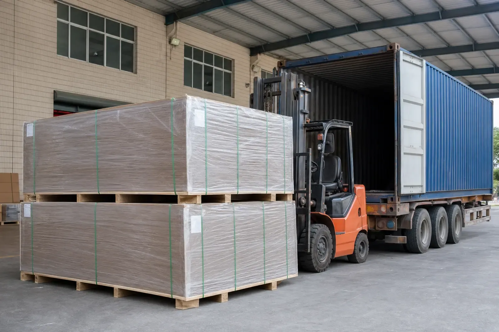 Protected MDF bundles prepared for container loading